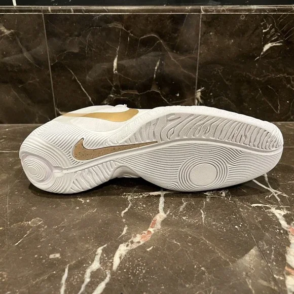 Nike Ballestra 2 Mens Size 14 White Gold Fencing Training Shoes AQ3533-107 New